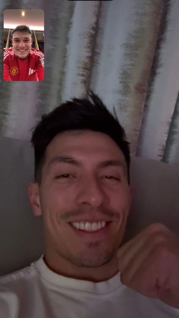  勝利獻給你！烏加特賽后視頻連線重傷的利桑德羅，一起慶祝晉級