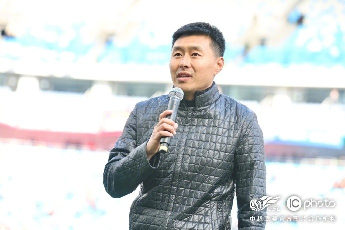  感謝姜寧和劉震理為中國(guó)足球、青島足球、青島海牛做出的貢獻(xiàn)