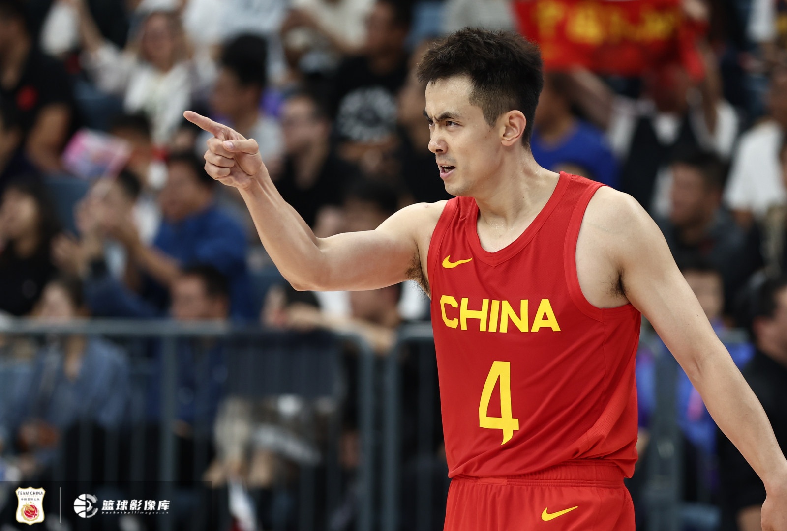  攻防俱佳！趙繼偉半場拿到6分1板4助2斷 正負值+14