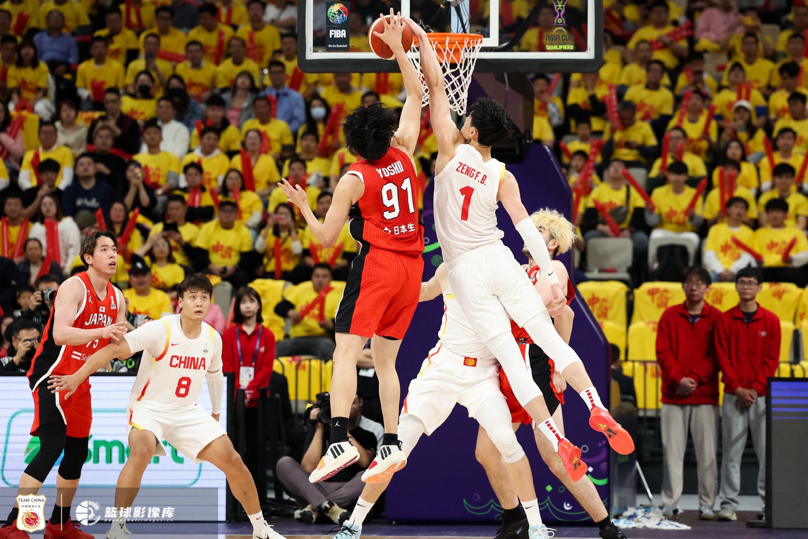  中國男籃內外開花 曾凡博攻防一體在線 中國大勝日本42分！
