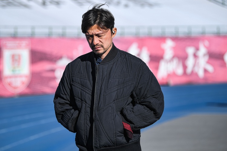  兩隊(duì)均三連敗開局！足球報(bào)談亞泰vs三鎮(zhèn)：亞泰力爭(zhēng)打好第一個(gè)主場(chǎng)